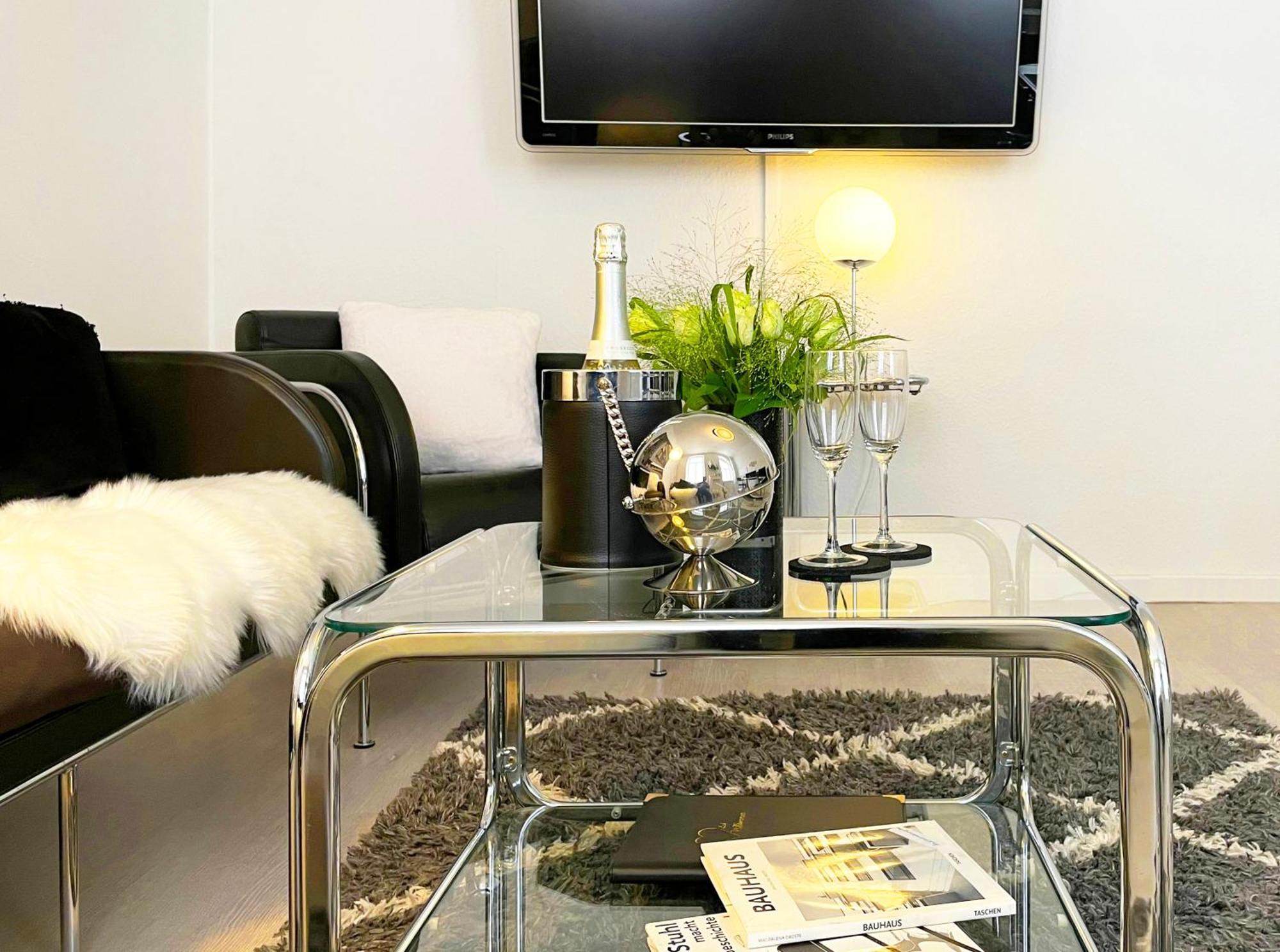 Bauhaus Design-Luxus Apartment, 20Er Jahre Stil, Garten เกรา ภายนอก รูปภาพ